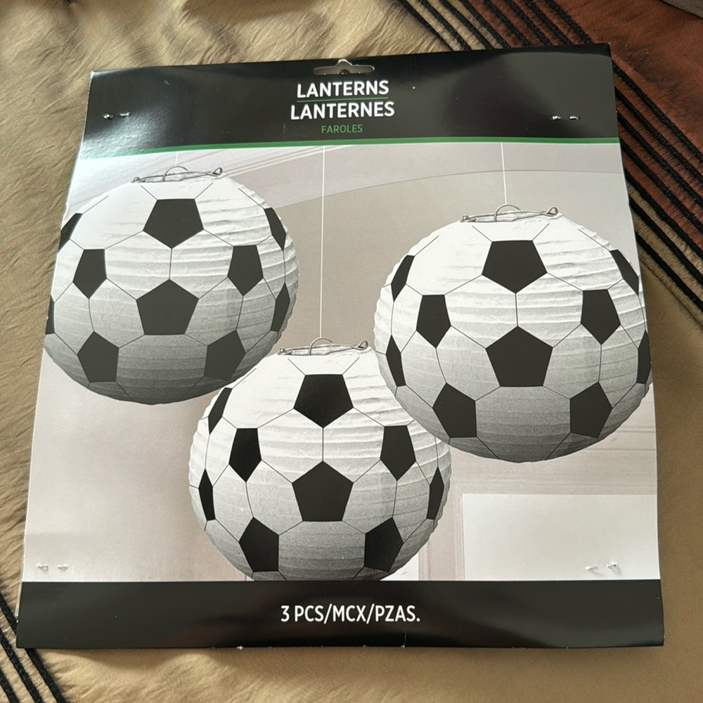 Soccer Paper Lantern’s, NWT, 3 Pack